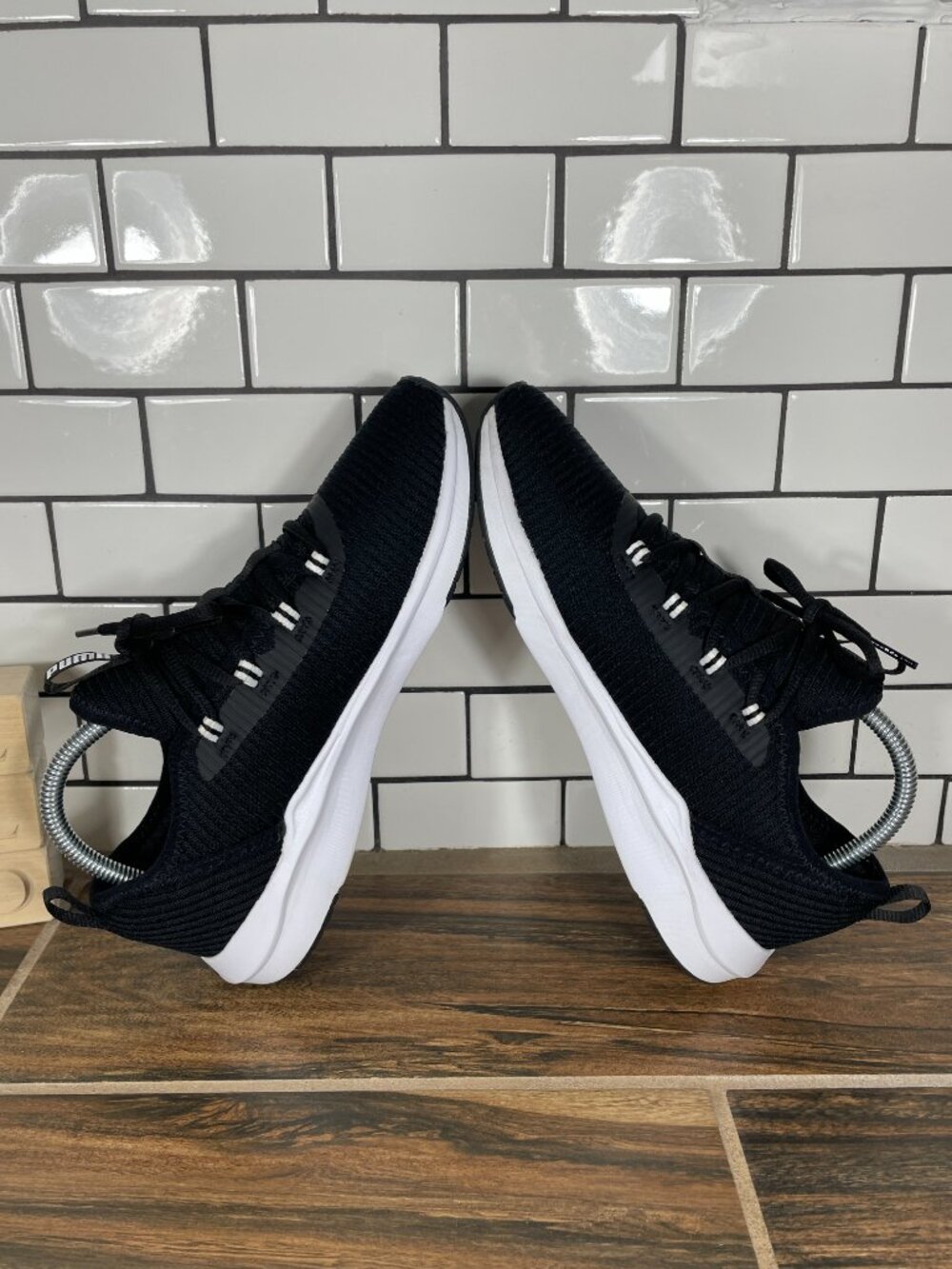 Puma Softride Finesse Sport Running Shoes Womens Size 8.5 Black White Sneaker - Picture 5 of 12